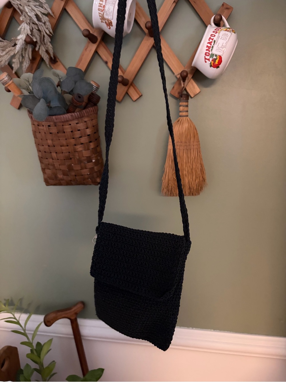 Black Woven Crossbody Bag - Classic Everyday Style